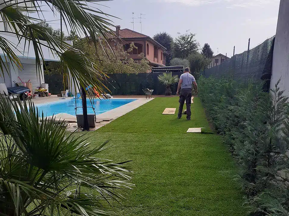 rifacimento-giardino-con-erba-monza-brianza